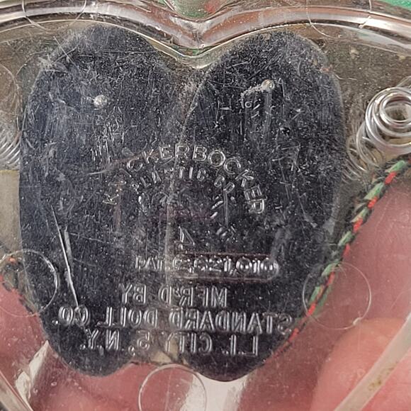 Folk Doll with Green Outfit and Veil - Handcrafted Vintage 7" Traditional Outfit - Picture 6 of 12